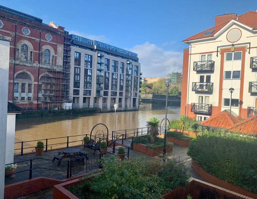 Quiet Riverside With Views And Parking- Hopewell Apartament *
